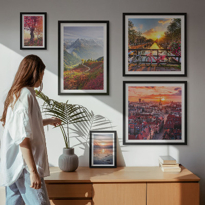 Conjunto de 5 quadros com moldura vistas da natureza urbana nas montanhas