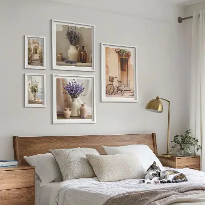Conjunto de 5 quadros decorativos interiores elegantes com bicicleta e flores
