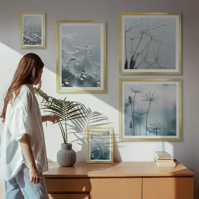 Conjunto de 5 quadros decorativos com motivos vegetais e gotas de água