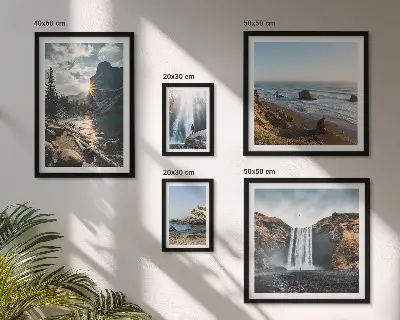 Conjunto de 5 quadros decorativos com estampas de paisagens, cachoeiras e praias