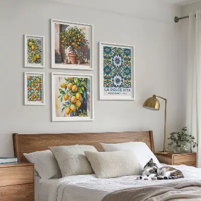 Conjunto de 5 quadros decorativos com estampas italianas de estilo Amalfi e cítricos