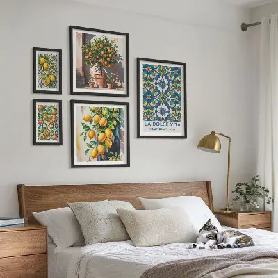 Conjunto de 5 quadros decorativos com estampas italianas de estilo Amalfi e cítricos