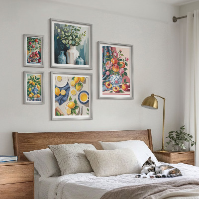 Parede galeria de quadros composições florais de frutas