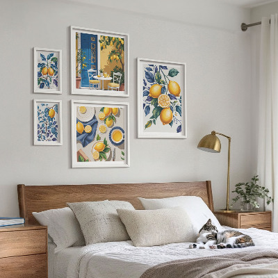 Parede galeria de quadros Cozinha provençal cítrica