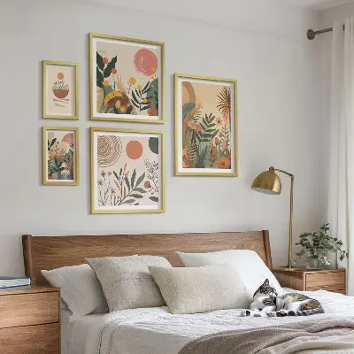 Conjunto de 5 quadros decorativos com motivos abstratos de plantas boho