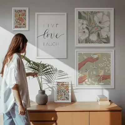 Conjunto de 5 quadros com moldura com estampas de slogans e gráficos florais