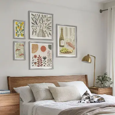 Conjunto de 5 quadros decorativos com tema elegante de vinho