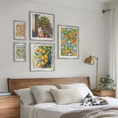 Galeria de quadros para parede com ilustrações vintage de frutas cítricas e flores
