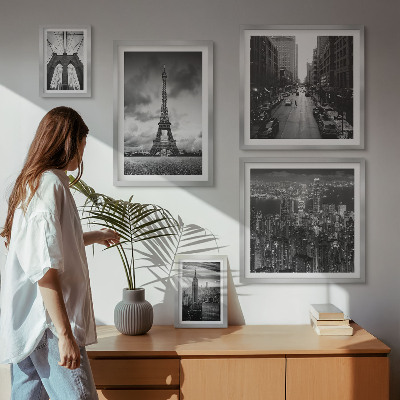 Parede galeria de quadros ícones arquitetônicos em preto e branco