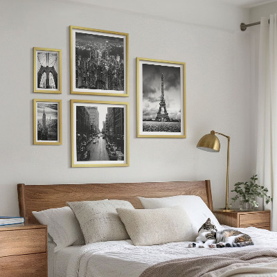 Parede galeria de quadros ícones arquitetônicos em preto e branco