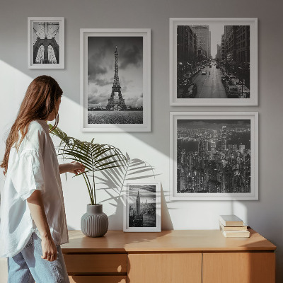 Parede galeria de quadros ícones arquitetônicos em preto e branco