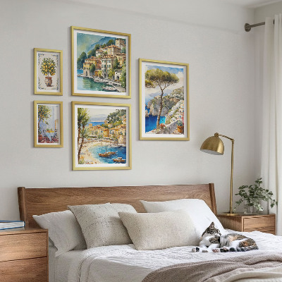 Conjunto de 5 quadros com moldura Cidades litorâneas elegantes