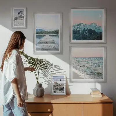 Galeria de parede com decoração de paisagens naturais