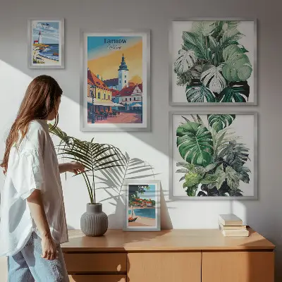 Conjunto de 5 quadros com moldura com estampas da flora das cidades costeiras polonesas