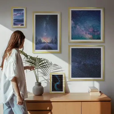 Conjunto de 5 quadros decorativos com paisagens noturnas cósmicas