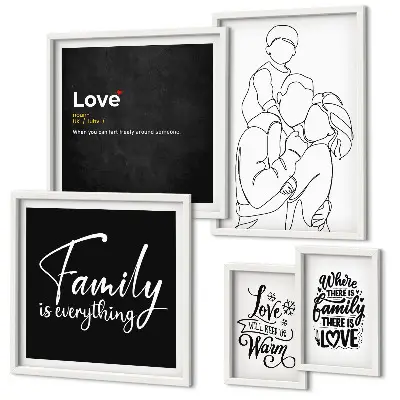 Galeria de parede com temática de valores familiares de amor e proximidade