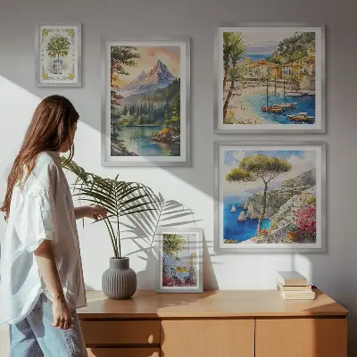 Galeria de parede com paisagens de montanhas e vistas para o mar