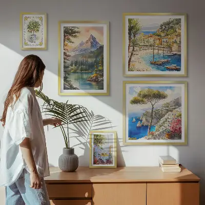 Galeria de parede com paisagens de montanhas e vistas para o mar