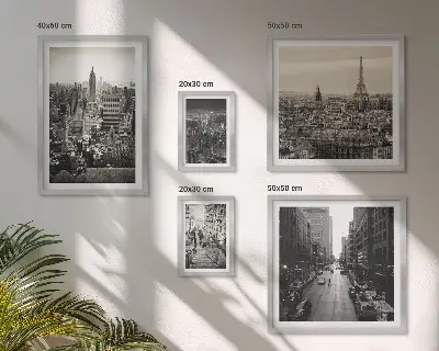 Conjunto de 5 quadros com moldura com panoramas urbanos das capitais europeias