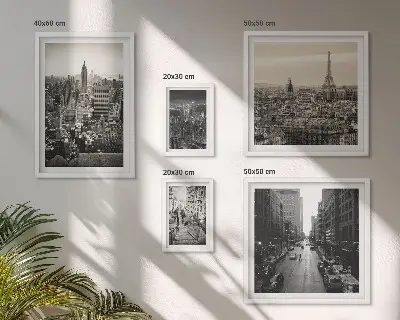 Conjunto de 5 quadros com moldura com panoramas urbanos das capitais europeias