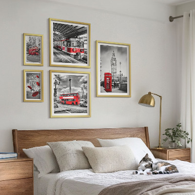 Parede galeria de quadros Motivos londrinos com detalhes