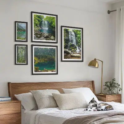 Conjunto de 5 quadros decorativos com paisagens de cachoeiras e florestas