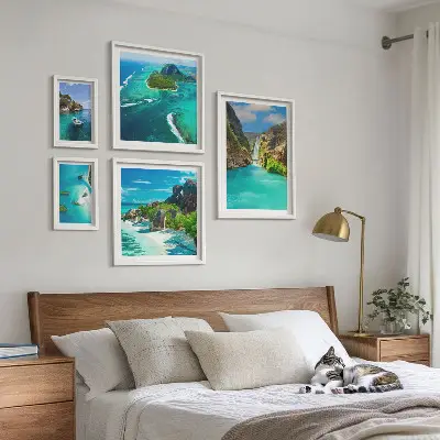 Conjunto de 5 quadros decorativos com temática de cachoeiras e praias tropicais