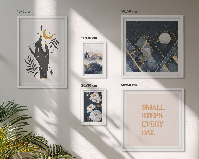 Parede galeria de quadros Estilo boho com elementos da natureza e mensagens.