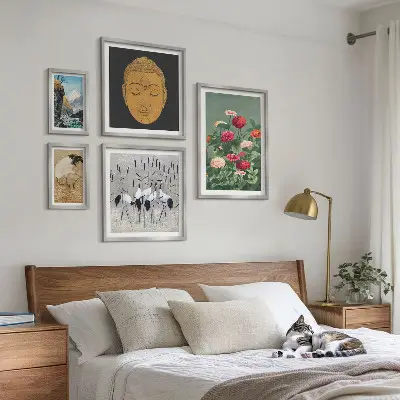 Conjunto de 5 quadros decorativos com estampas de paisagens e flores asiáticas