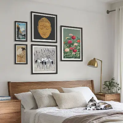 Conjunto de 5 quadros decorativos com estampas de paisagens e flores asiáticas