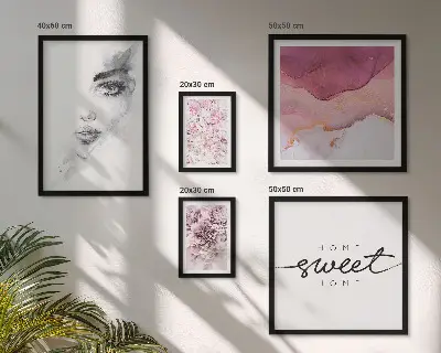 Conjunto de 5 quadros com moldura retratos de mulheres, flores e tons pastel