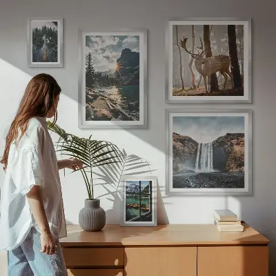 Conjunto de 5 quadros com moldura com temas de paisagens naturais, cachoeiras e fauna