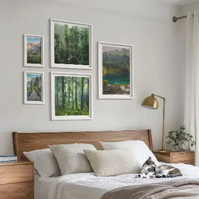 Conjunto de 5 quadros decorativos com paisagens de montanhas e florestas