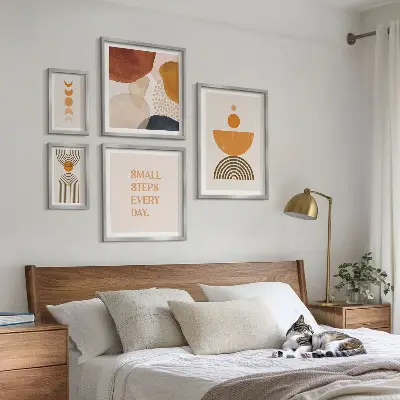 Conjunto de 5 quadros com moldura com gráficos elegantes em tons terrosos