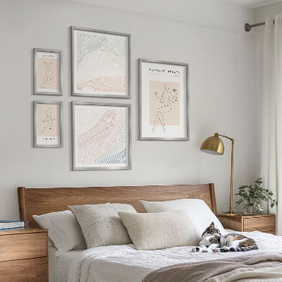 Conjunto de 5 quadros com moldura Formas de beleza, linhas de silhueta