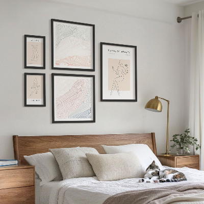 Conjunto de 5 quadros com moldura Formas de beleza, linhas de silhueta