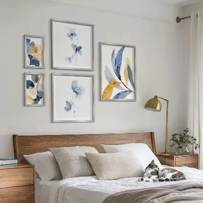 Conjunto de 5 quadros com moldura motivos vegetais em tons pastel para interiores