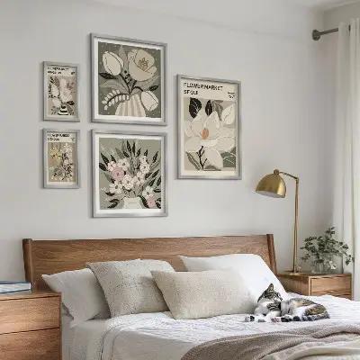 Conjunto de 5 quadros decorativos com estampas florais de Londres e Seul