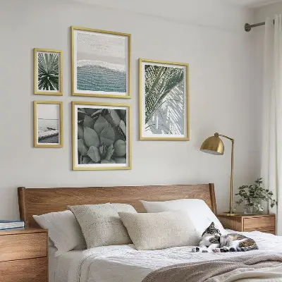 Galeria de quadros para parede com plantas tropicais e o mar