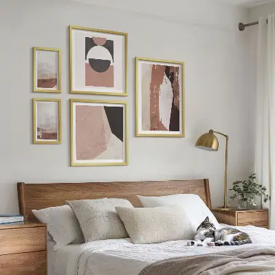 Galeria de quadros para parede com composições abstratas da terra