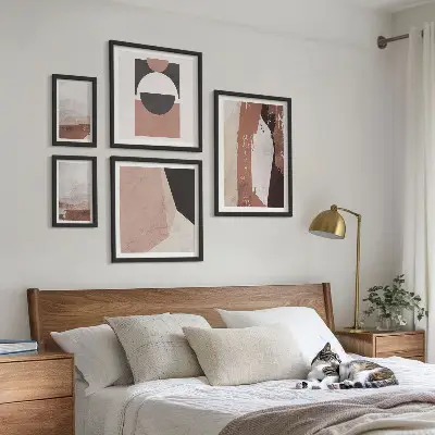 Galeria de quadros para parede com composições abstratas da terra