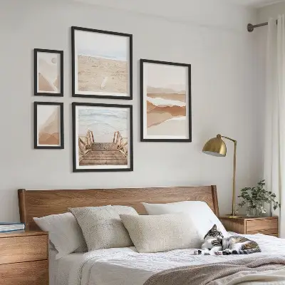 Conjunto de 5 quadros com moldura tema praias e montanhas minimalistas