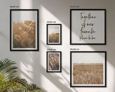 Galeria de parede com provérbios sobre paisagens naturais e flores