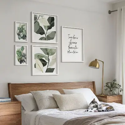 Conjunto de 5 quadros decorativos com inspirações modernas de plantas