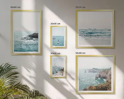 Conjunto de 5 quadros com moldura com vistas tranquilas de mar, praias e falésias