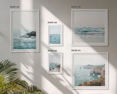 Conjunto de 5 quadros com moldura com vistas tranquilas de mar, praias e falésias
