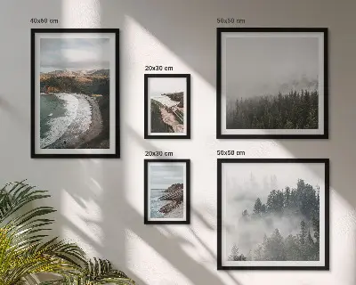 Conjunto de 5 quadros com moldura paisagens costeiras e florestas de montanha