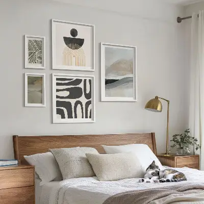 Conjunto de 5 quadros com moldura com padrões abstratos em cores