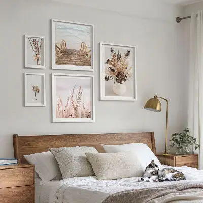 Galeria de quadros para parede com estampas de plantas secas e água em estilo decorativo