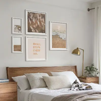 Conjunto de 5 quadros decorativos com frases sobre a vida e paisagens litorâneas